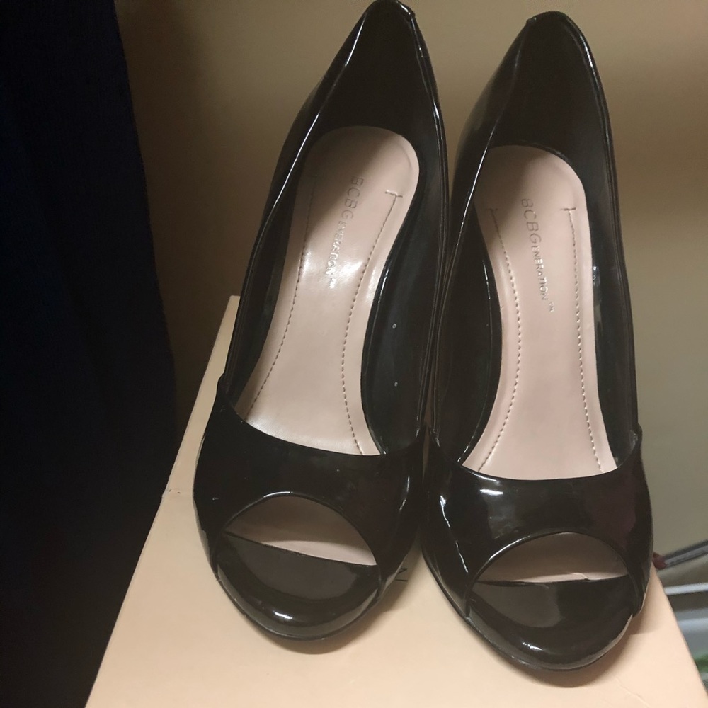 BCBG shoes